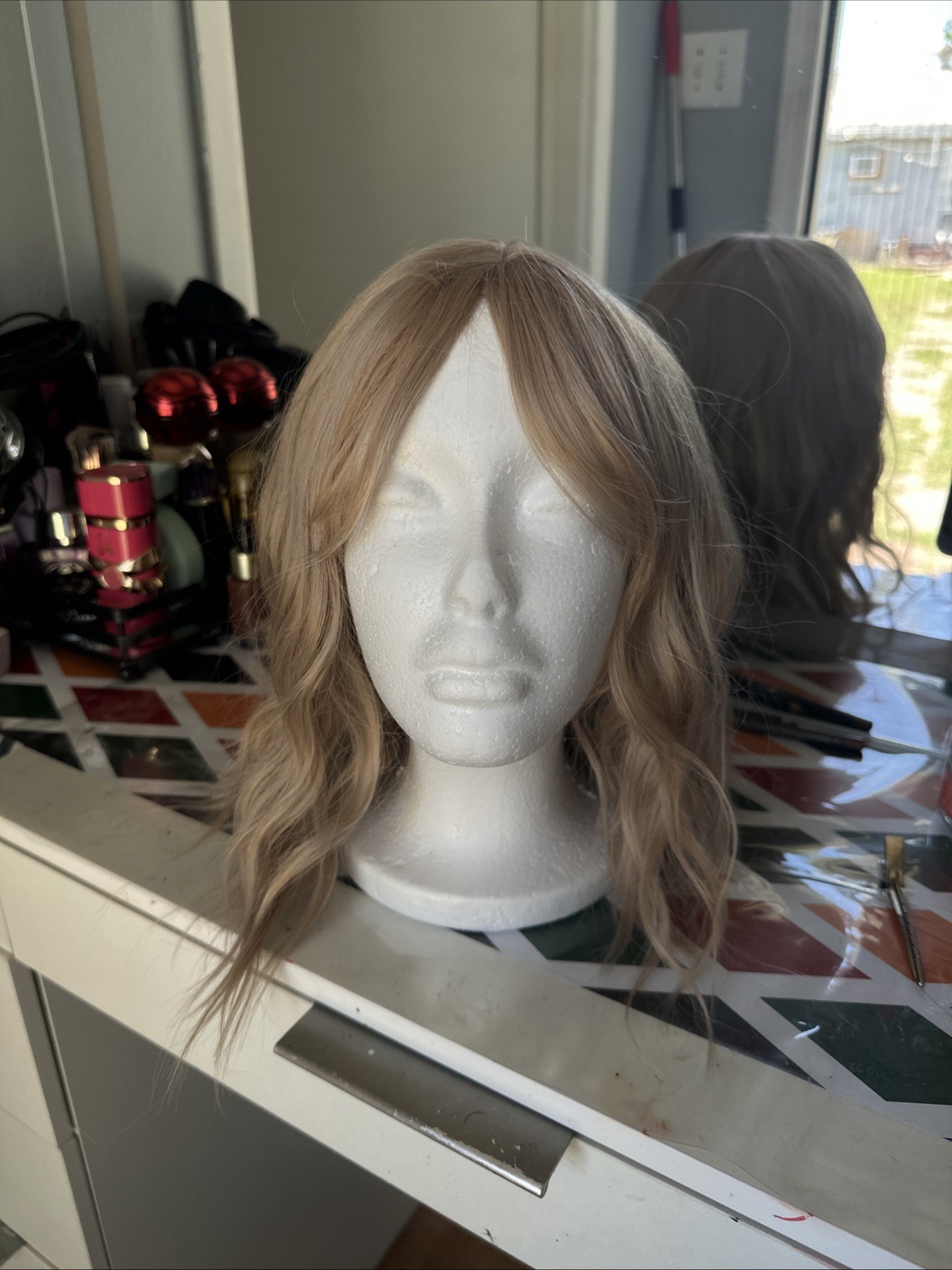 Blonde Wig – Straight Lace Front Adjustable Strap Synthetic Middle-Part 11-20 in