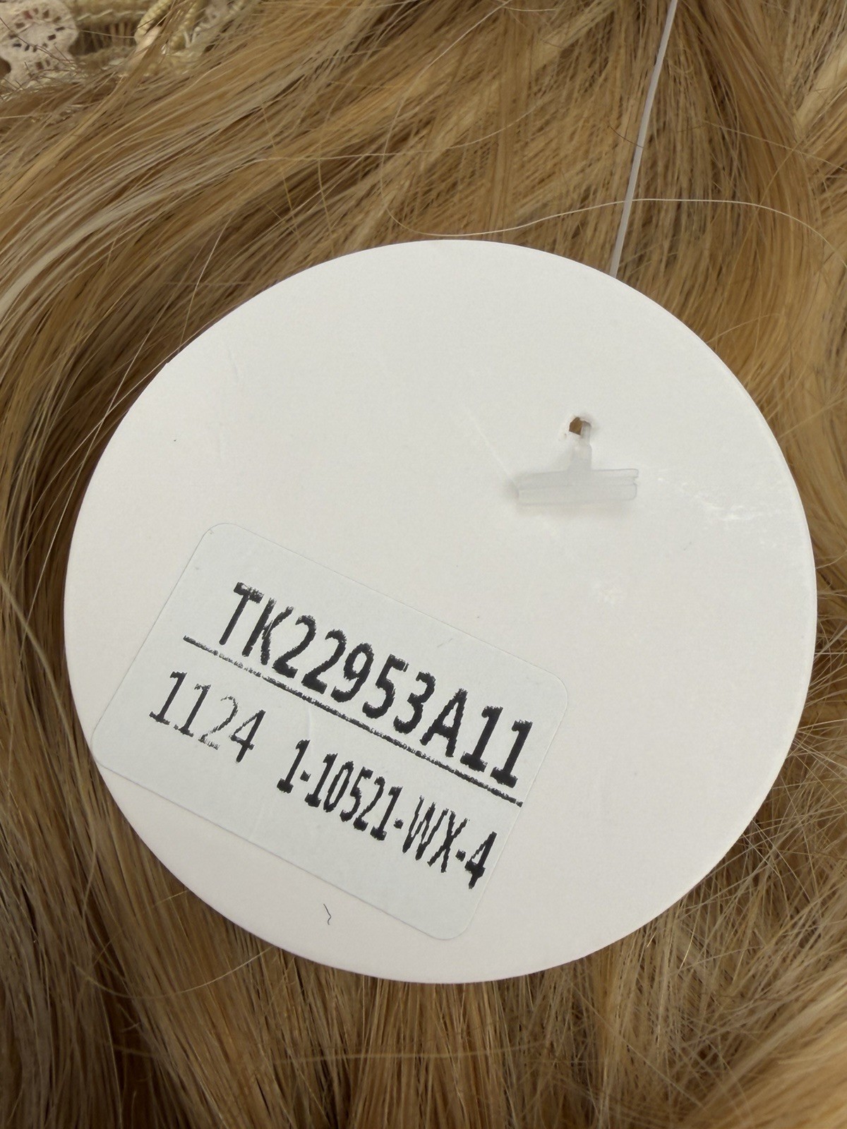 Wigyy Long 23″ Wavy Blonde Synthetic Wig Dark Roots Ombre Lace Part Adjustable