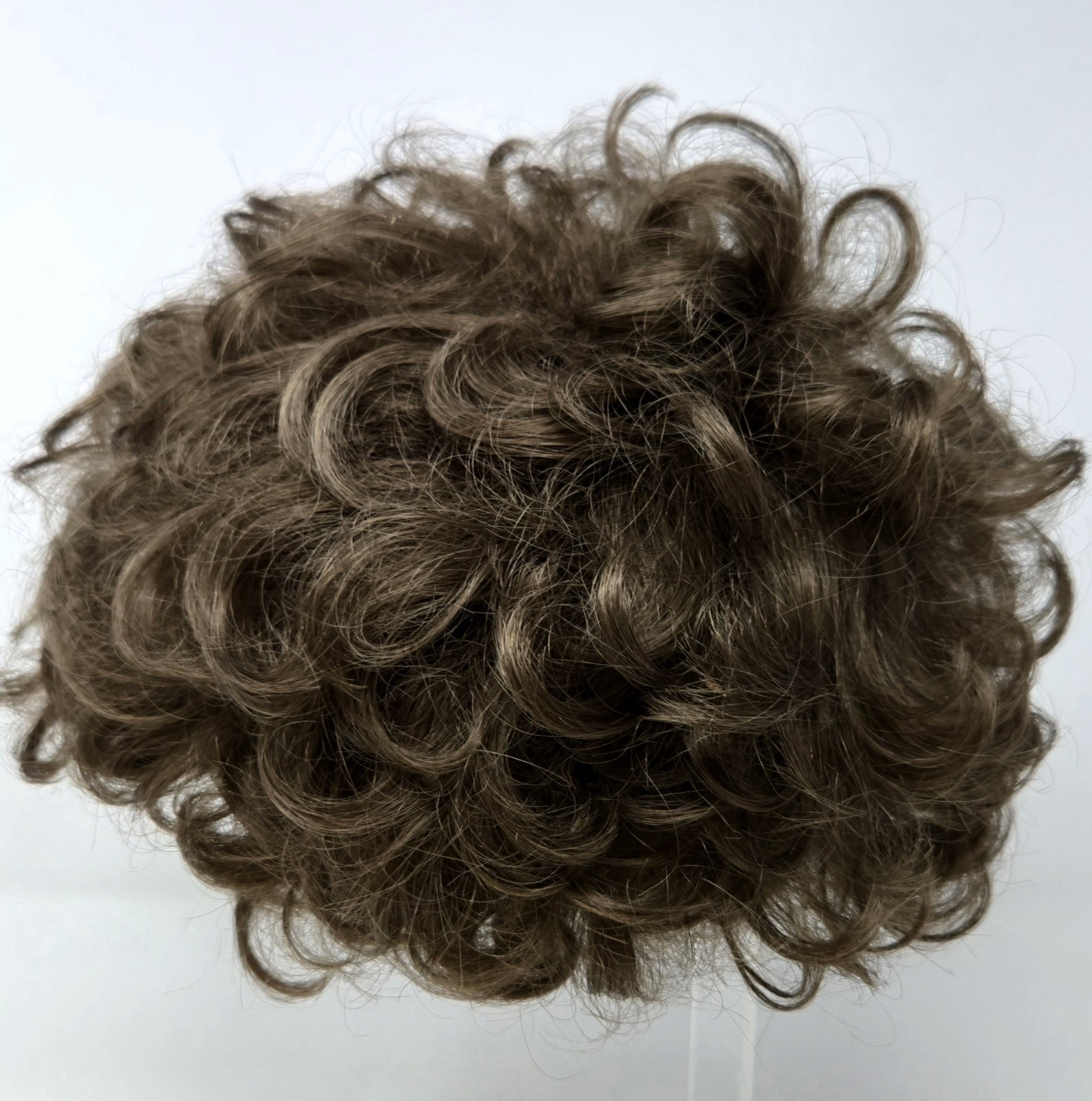 The Wig Company TWC Curly Short Brown Costume Cosplay Hair Average (21″-22″)