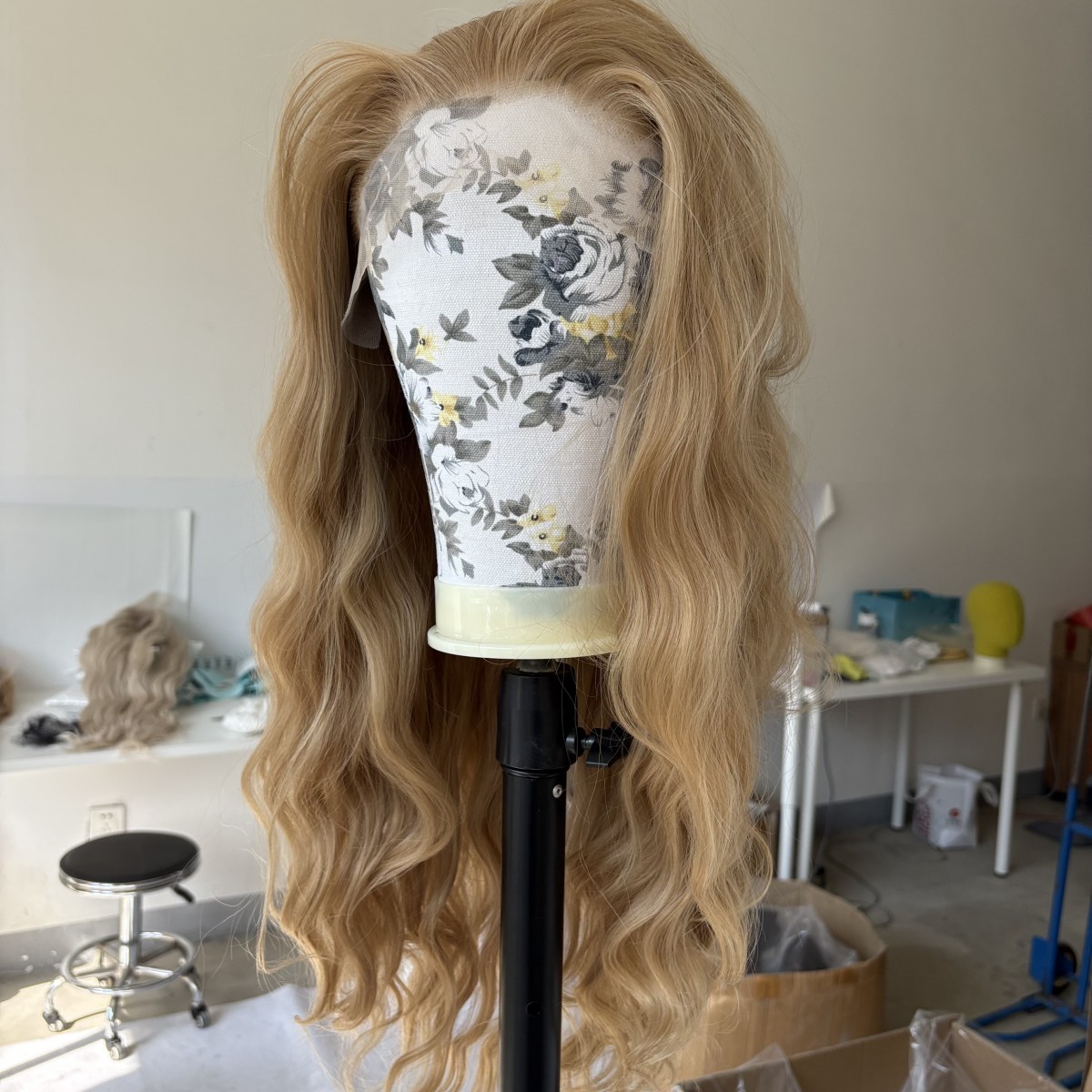 Long Wavy Blended Blonde Synthetic Hair Heat Resistant Natural Lace Frontal Wigs