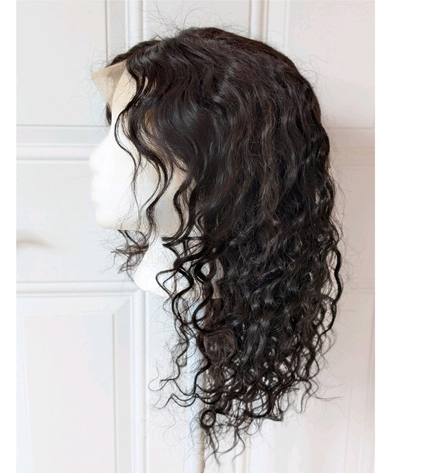22″ Dark Brown Curly Wig Lace Front Adjustable Cap NWOT Never Worn