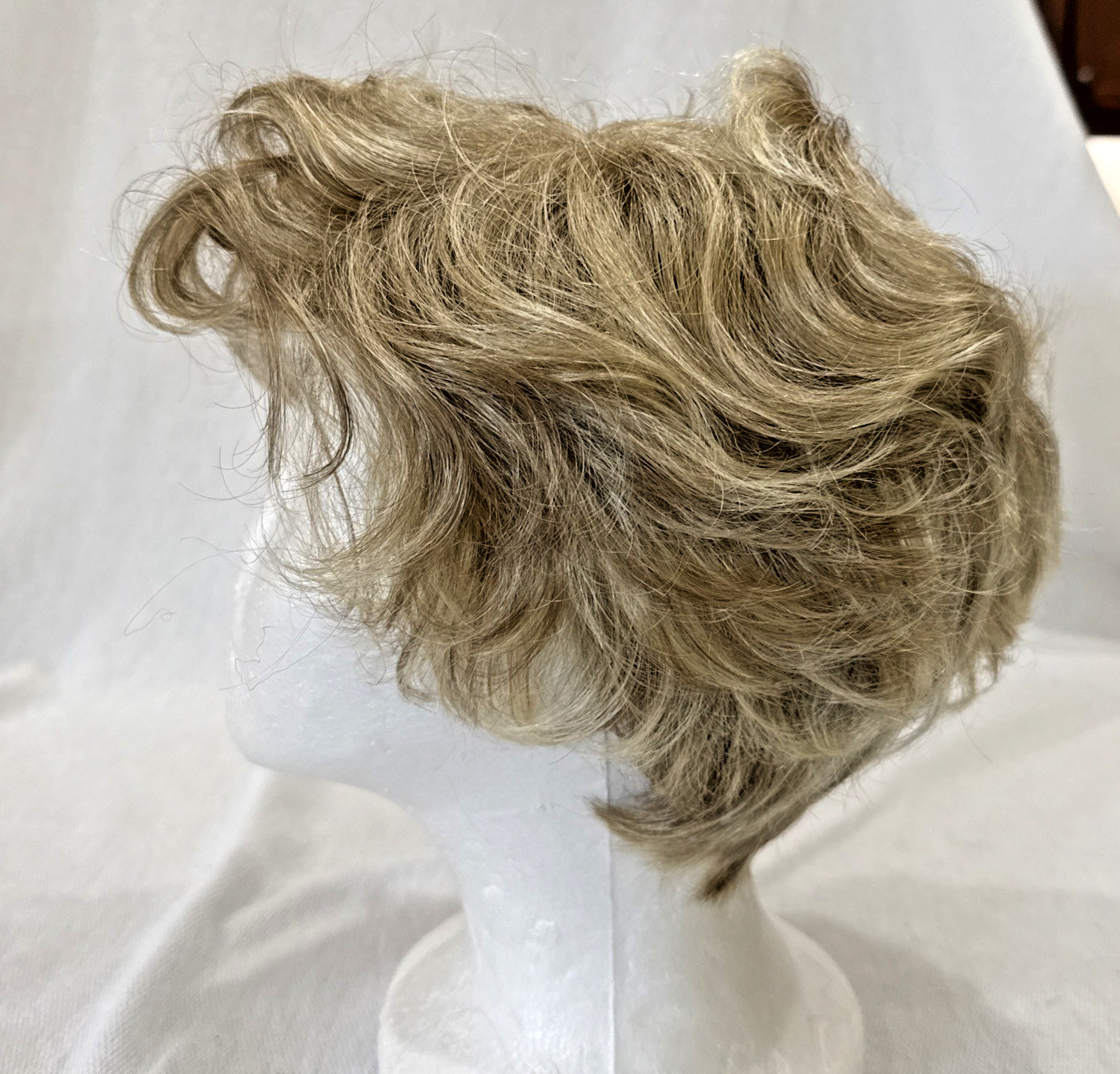 Paula Young Wig Celebrity A3269 Color 14/88 WHEAT Blonde AVERAGE