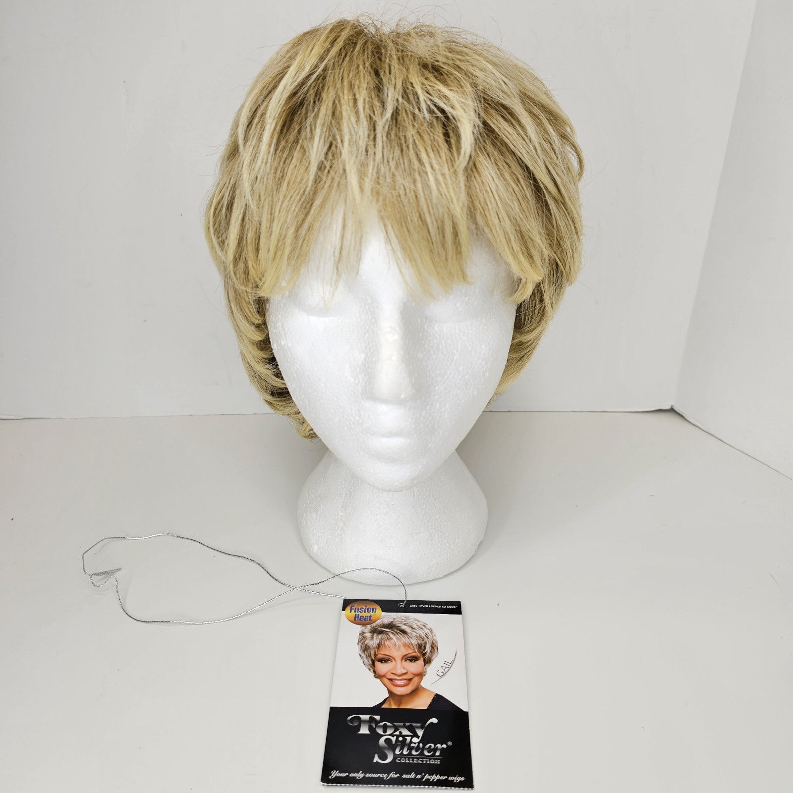 Foxy Silver Collection Gail T14/88 Shirt Blonde Wig 10433