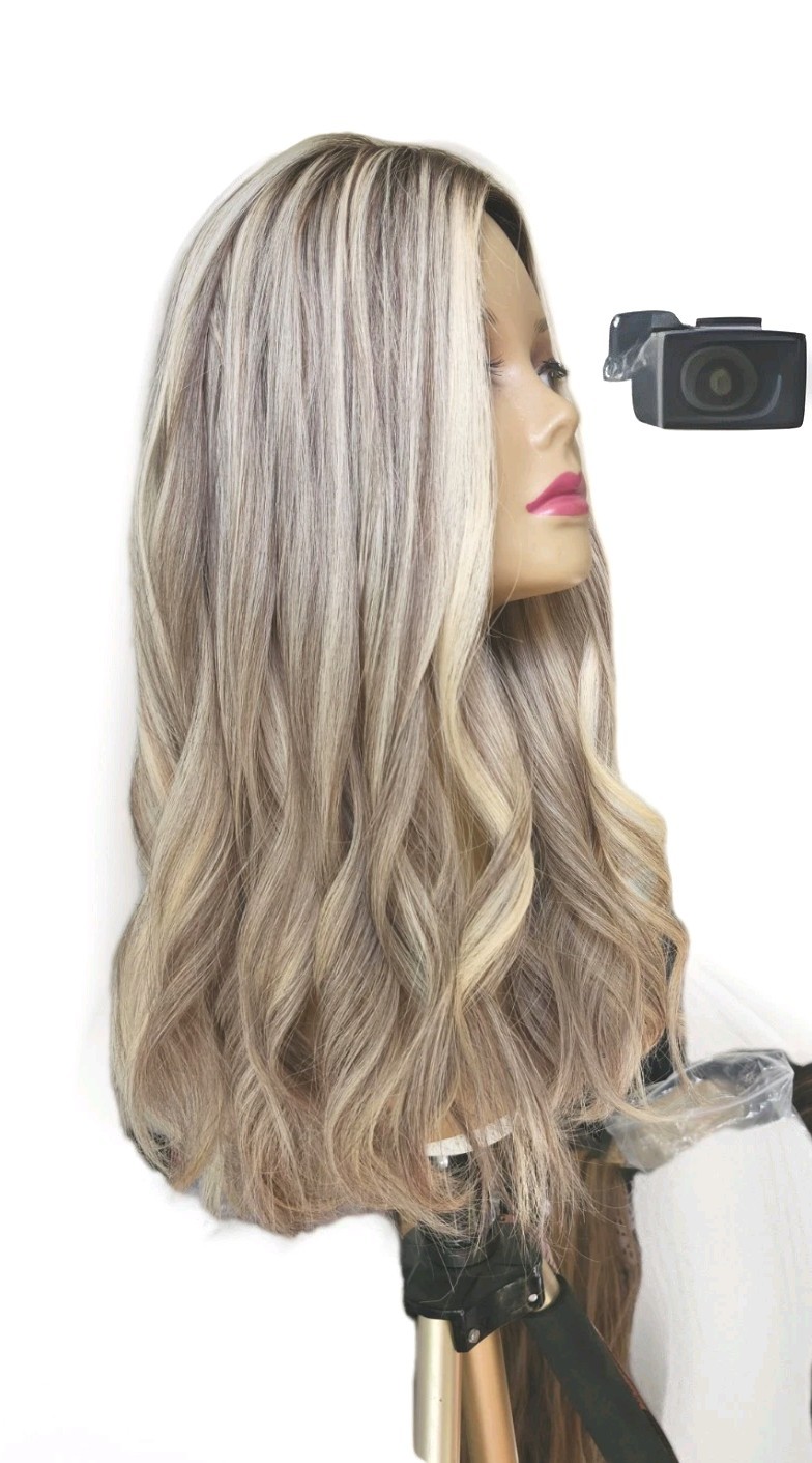 100% HUMAN HAIR 22” PLATINUM BLONDE DIMENSIONS TOPPER SILKTOP 8”X8” FREE PARTING