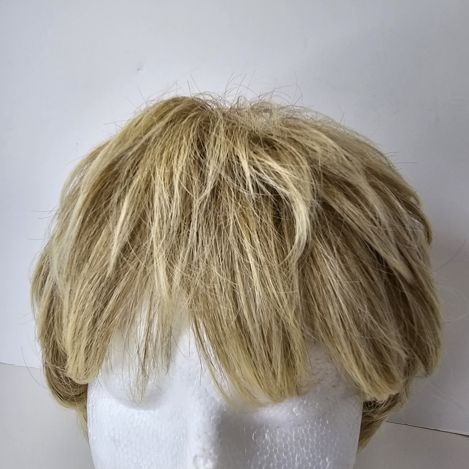 Foxy Silver Collection Gail T14/88 Shirt Blonde Wig 10433