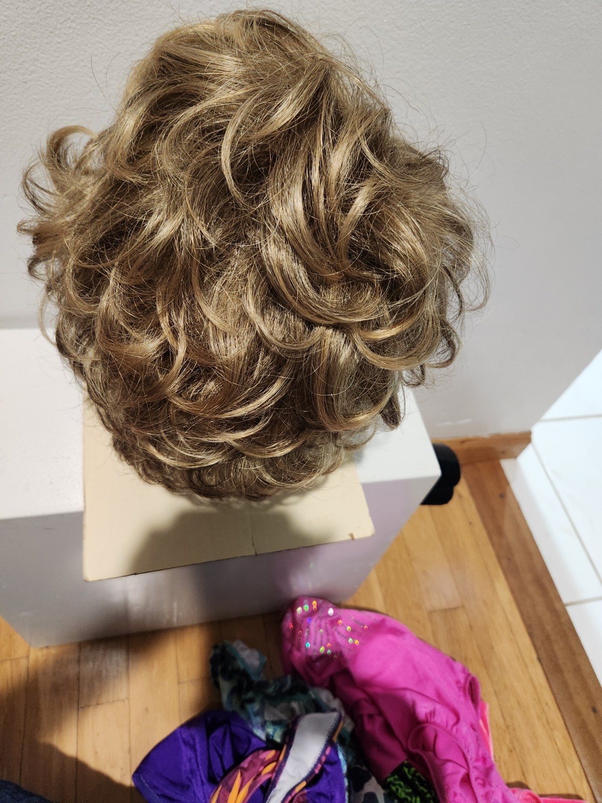 Wig Womens 100% Modacrylic Fiber*Made in Indonesia*Medium Brown*CurlyHair Layers