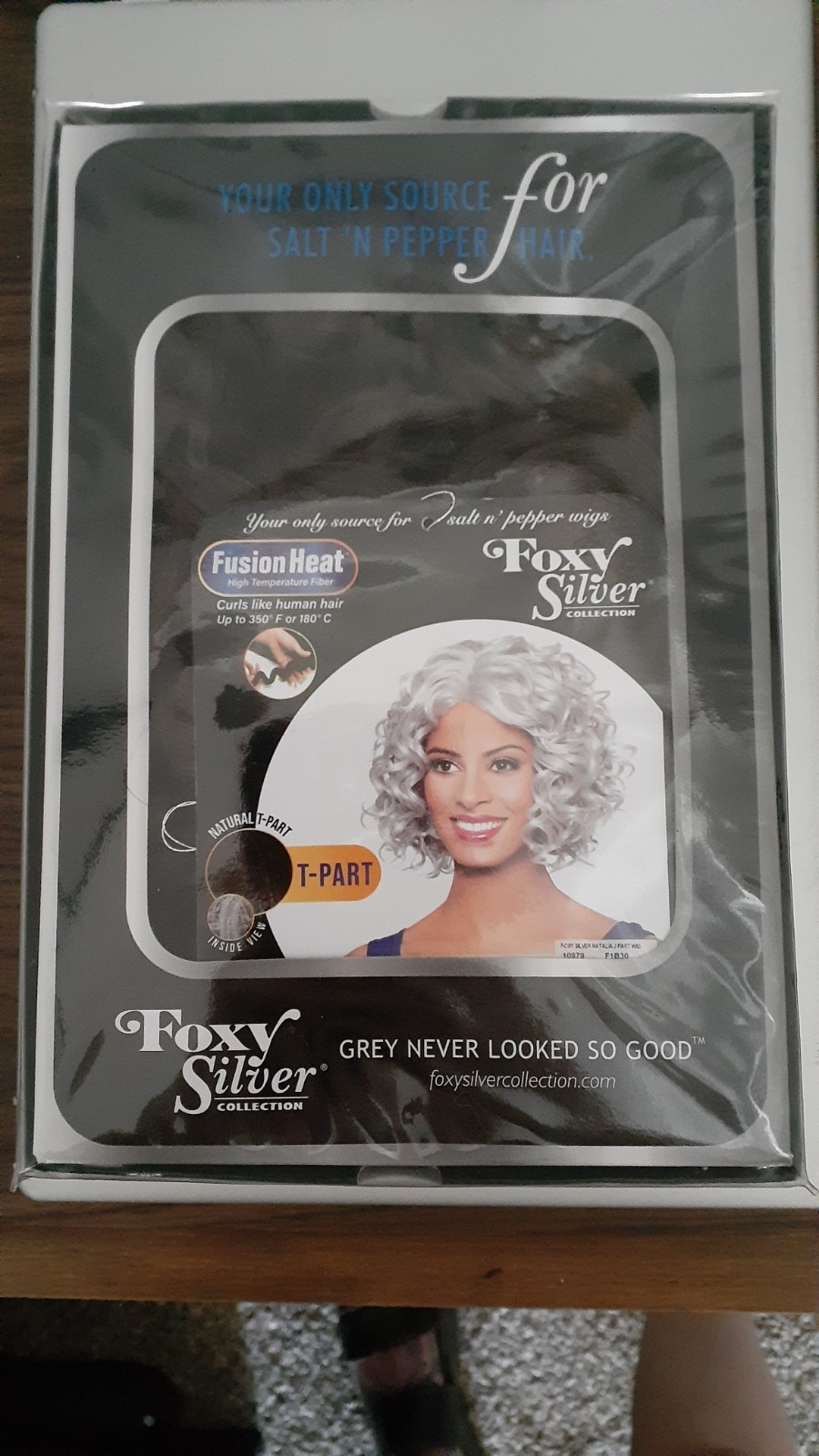 Foxy Silver Natalia Wig – Color F1B/30 – New Open Box