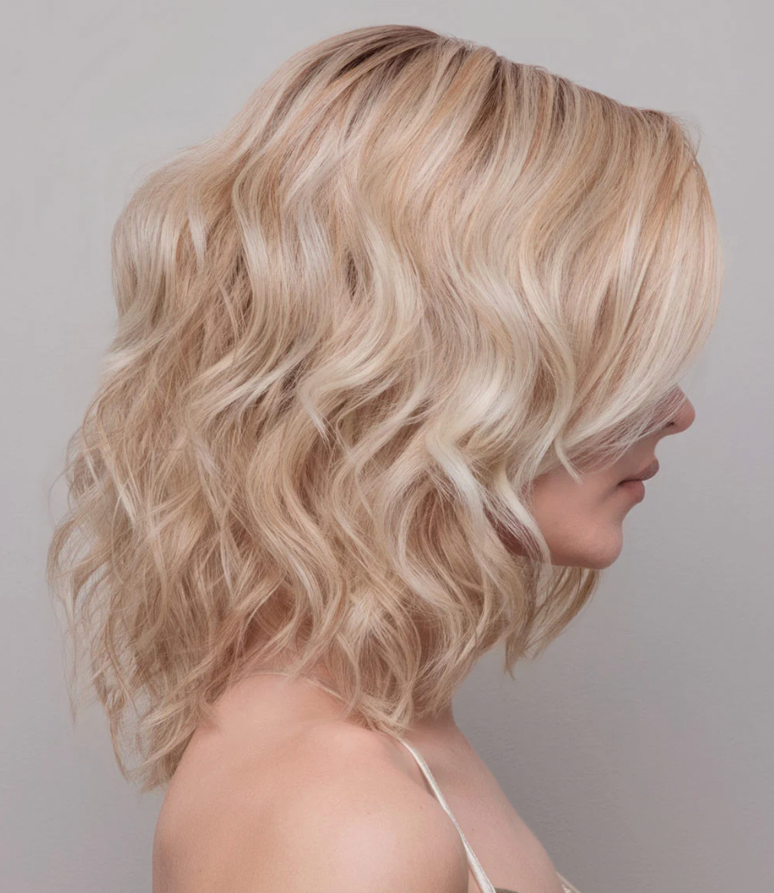 Amore Rohan Wig Sea Salt Blonde Rooted NWT