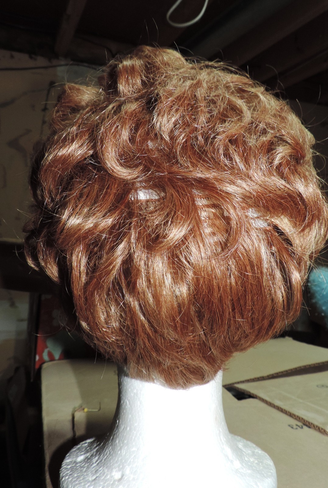 Beautiful golden blonde (reddish) shag wig!