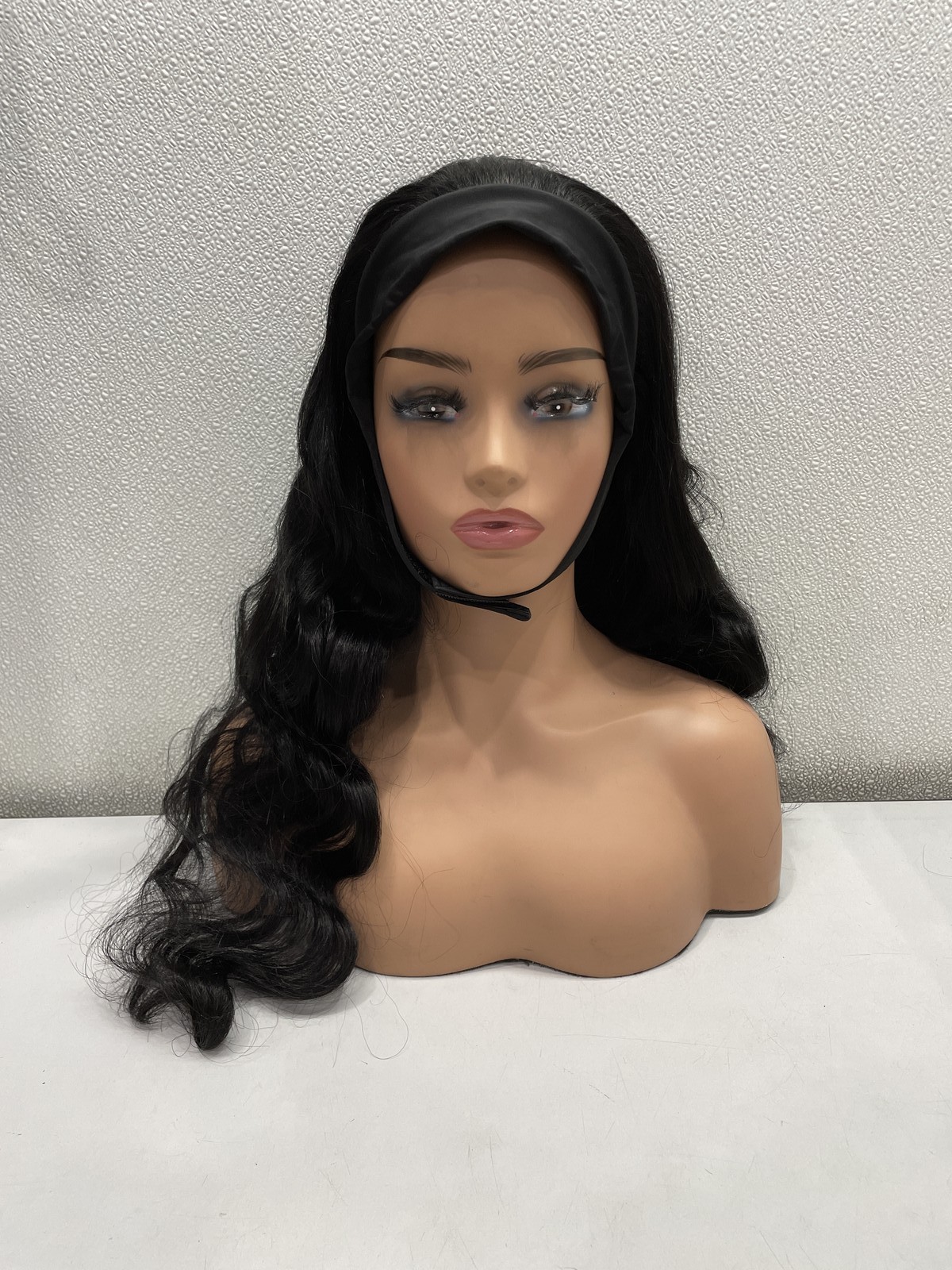 Urnoble Body Wave Natural Black Human Hair Glueless Headband Wig 28in