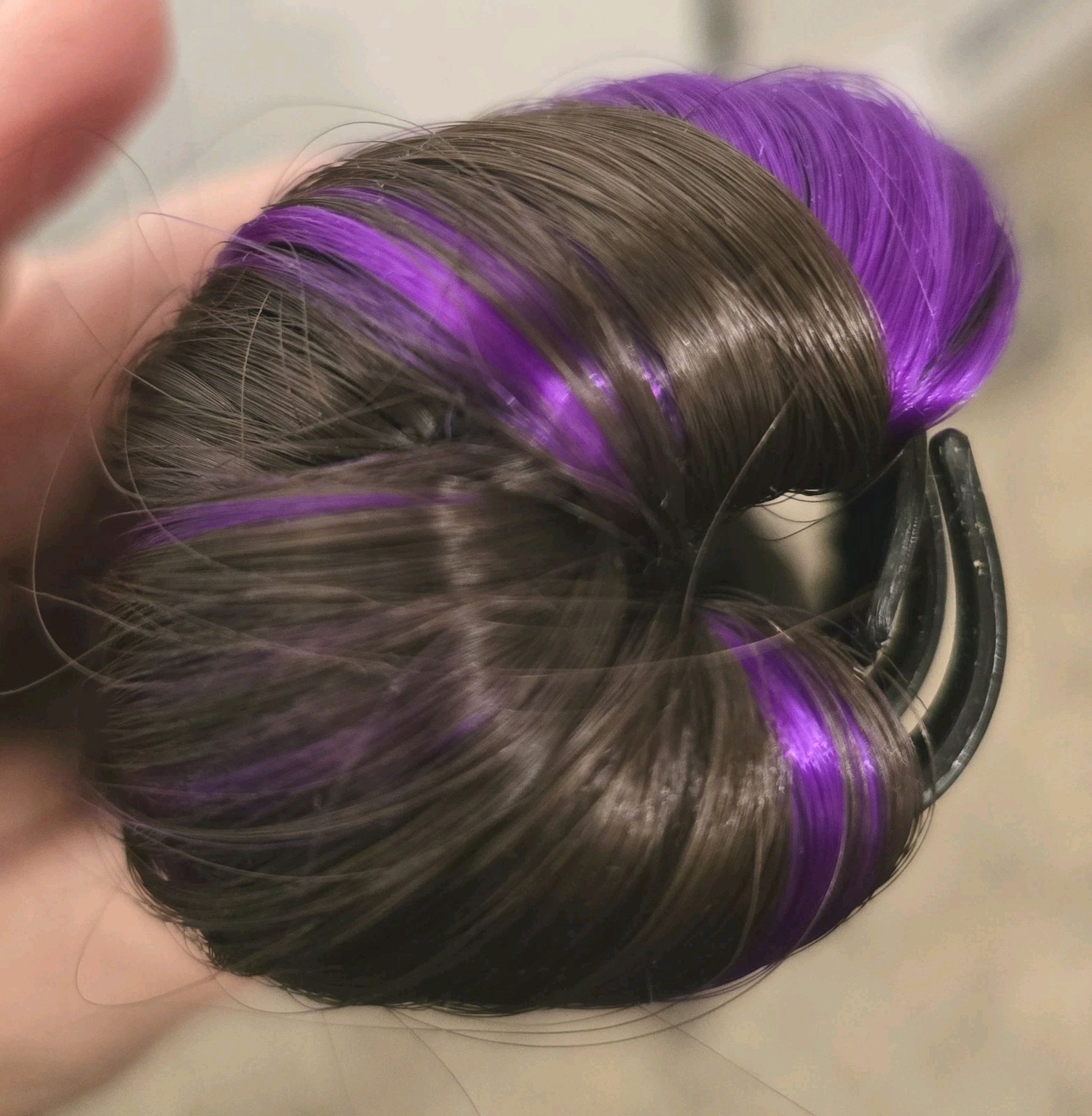 21″ Hair Clip Is Dark Brown With Purple & Very Silky On A Claw Clip, Never Worn