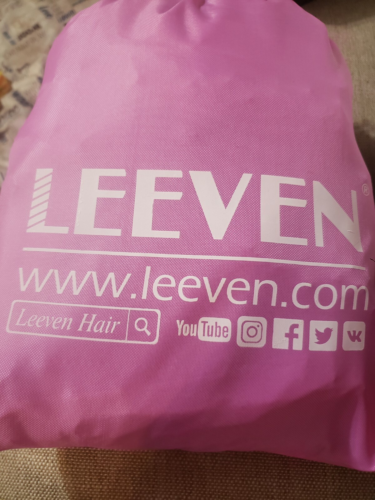 Leeven 18 “Chrocet Braids 6pk 126 Roots Black