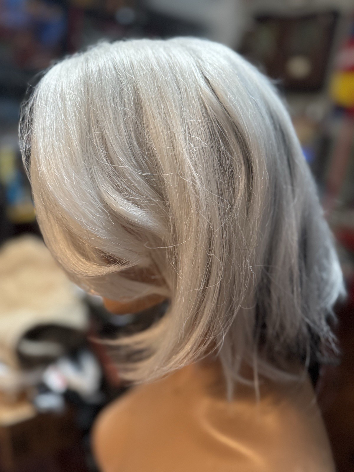SPIRIT HALLOWEEN CRUELLA WIG Black & White Glam Costume Hair