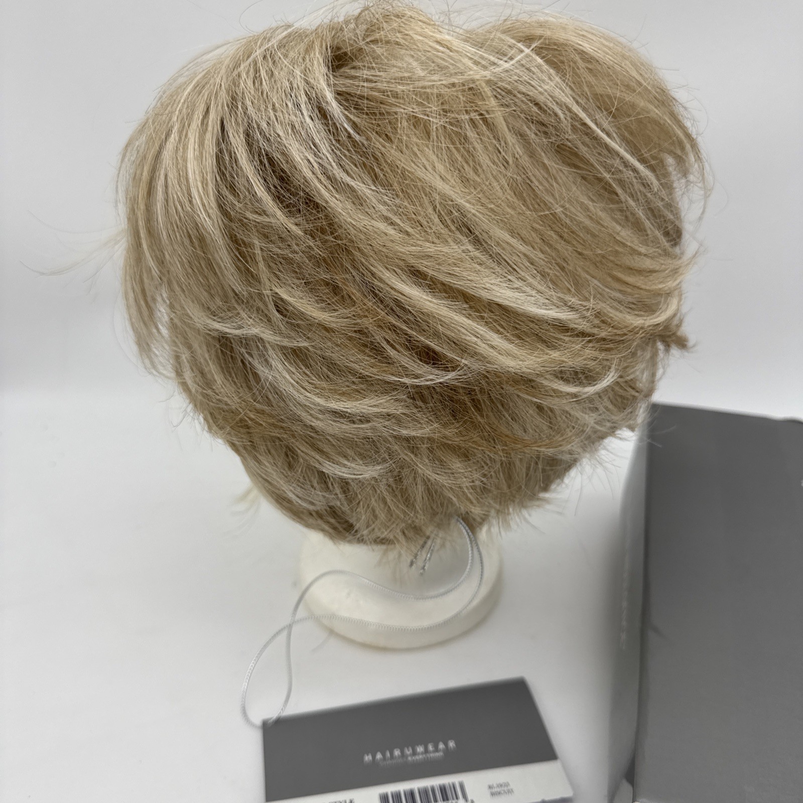 Go To Style | Raquel Welch Wigs | Lace Front Monopart RL19/23 Biscuit