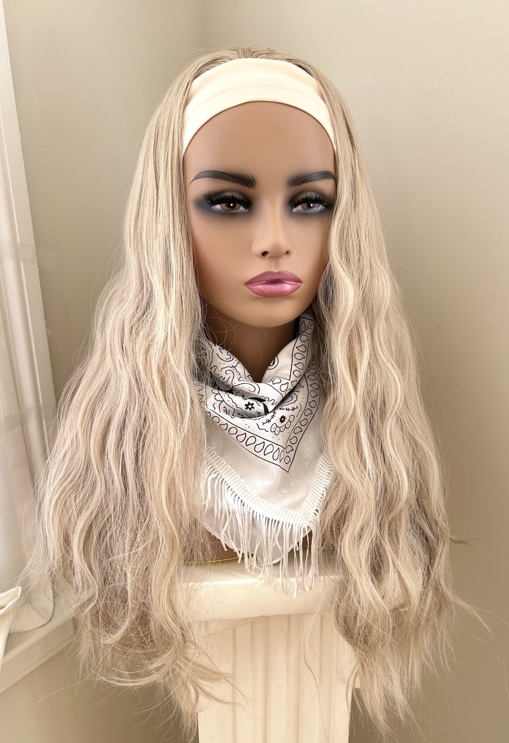 Long Wavy Soft Headband Cap Blonde Synthetic Wig 28” New