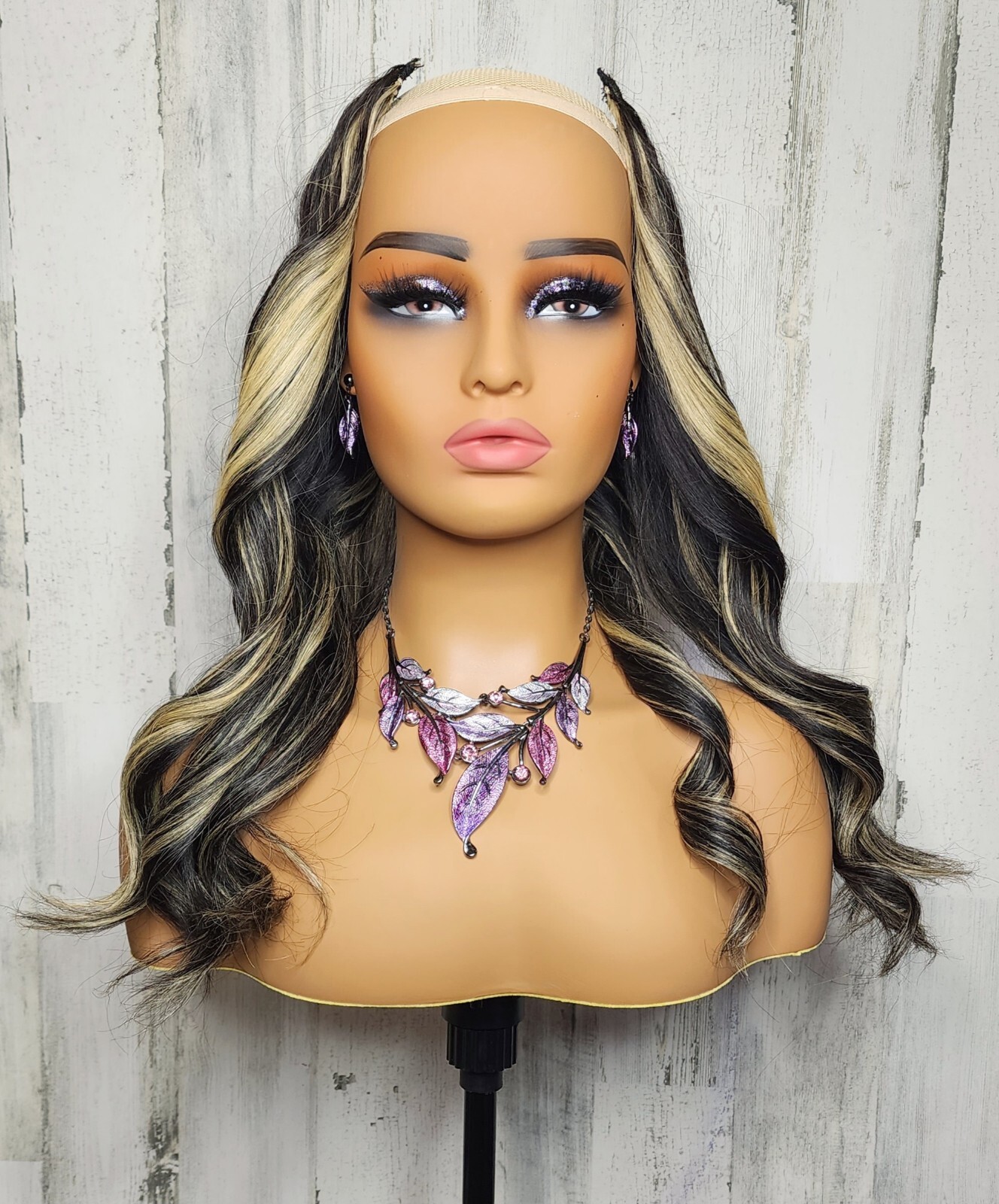 One Piece 20″ Volume Weft Wire Human Hair Extensions.