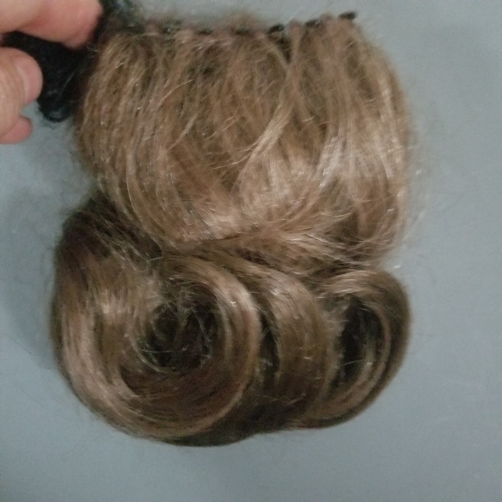 LOOSE CURL CURLY HAIR HAIRPIECE TOPPER WIGLET FILLER HAIRDO CLAW CLIP BECKY