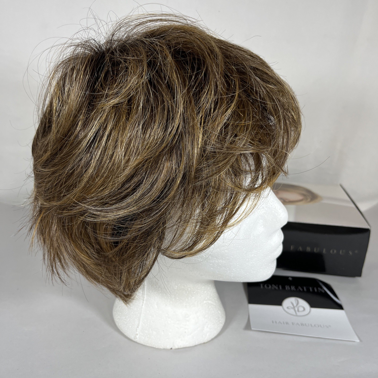 Toni Brattin 317 Enchanting Regular BROWN BLONDE Short Textured Wig New in Box