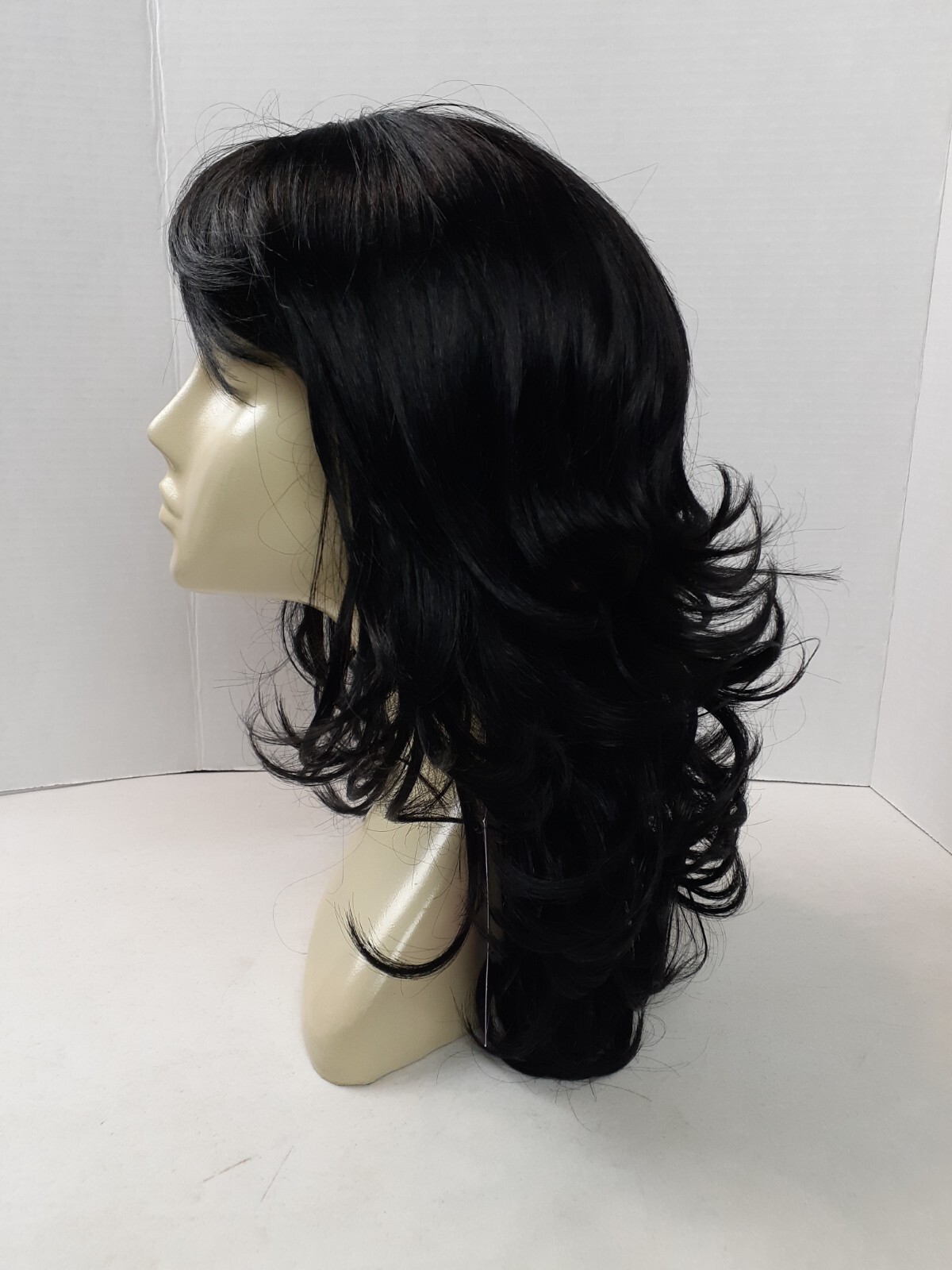 W Weaves New York Wig MARIA Long Black Hair 100% Japanese Fiber Synthetic NEW