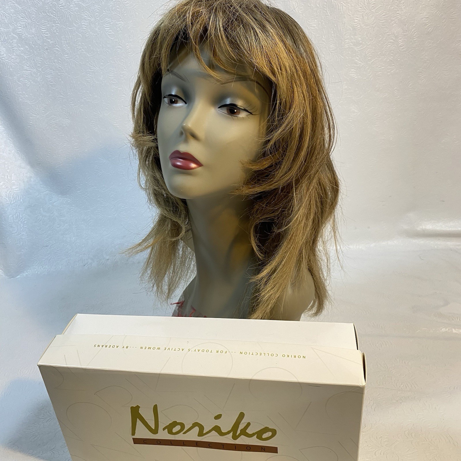 Noriko Wig Model 1620 Violet in Pecan Brown NEW w Tags Box Thailand Vintage