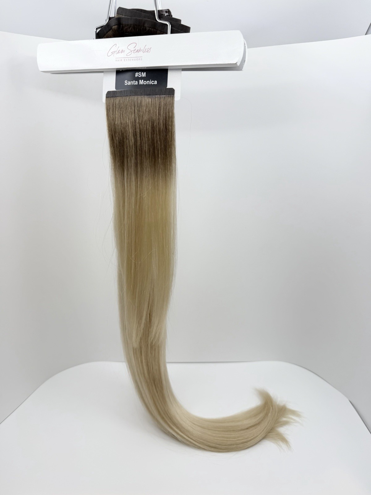 Glam Seamless Blonde Root 26″ 7 Piece Clip In Invisi Clip Extensions New Sealed
