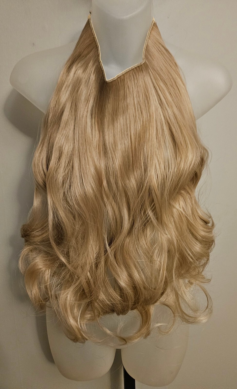 BEAUTIFUL Blonde One Hairpiece Invisible Extensions Wavy Hair