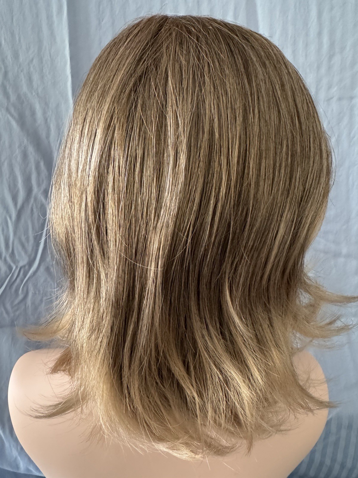 RENE OF PARIS CLARA WIG BNWT STUNNING CARMEL BISCOTTI COLOR SUPER DEAL!!