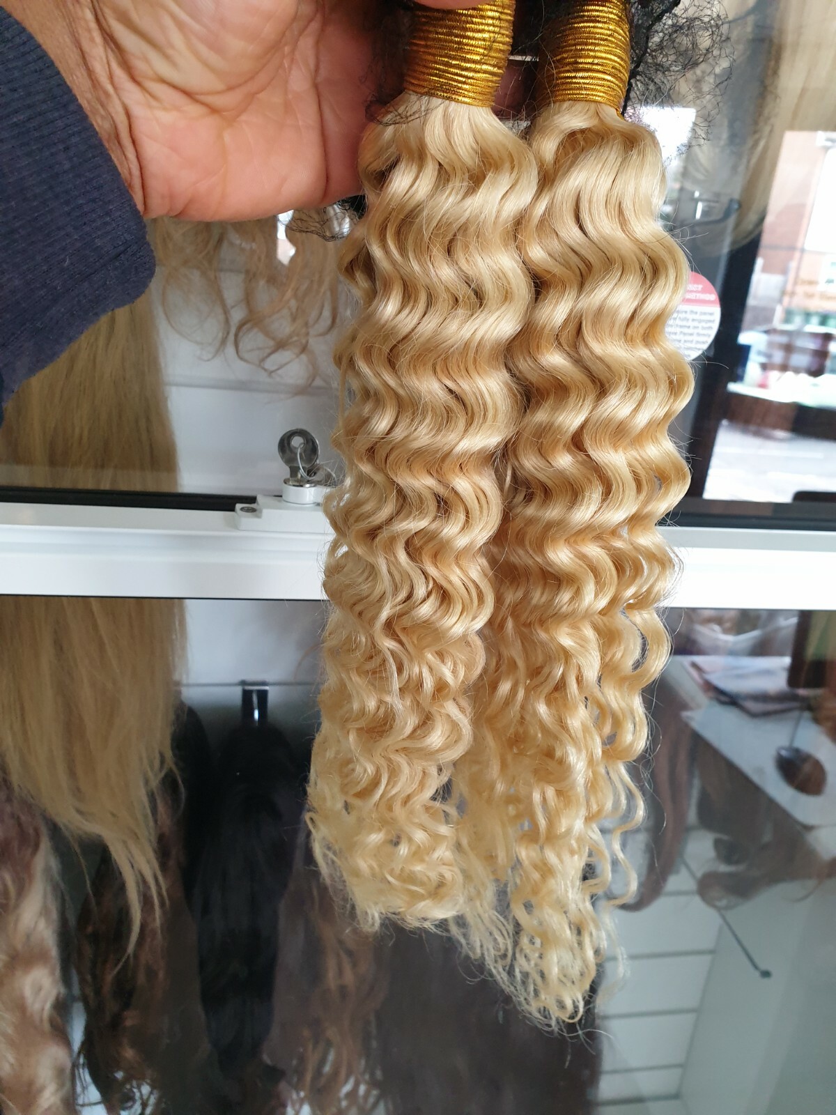 613# Bleach Blonde Brazilian Human Hair Bundles DEEP WAVES CURL 200g 18+18 12AA
