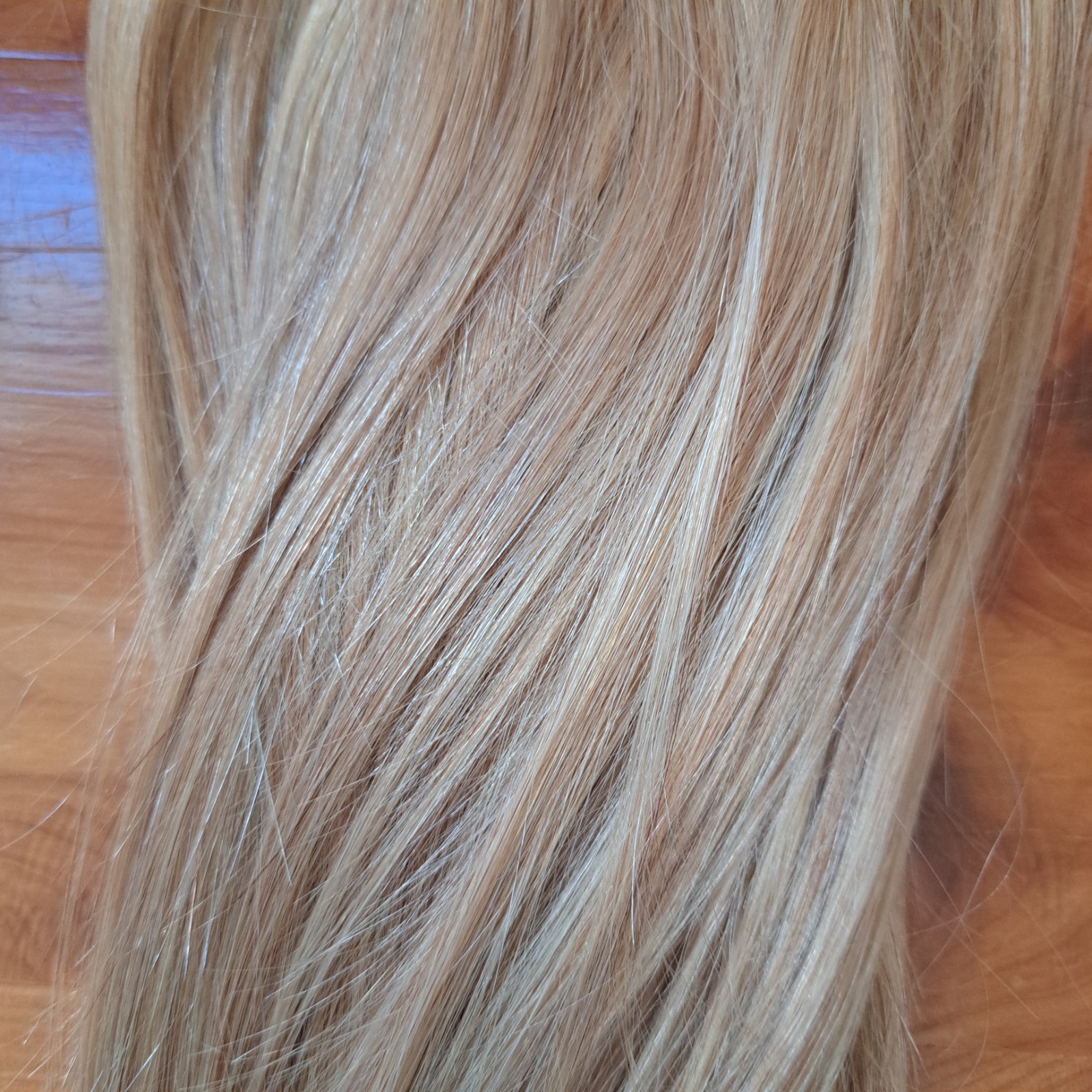 HOTBANANA 14″ Clip-in Hair Extensions, 7pcs, P16/22A Ash Blonde