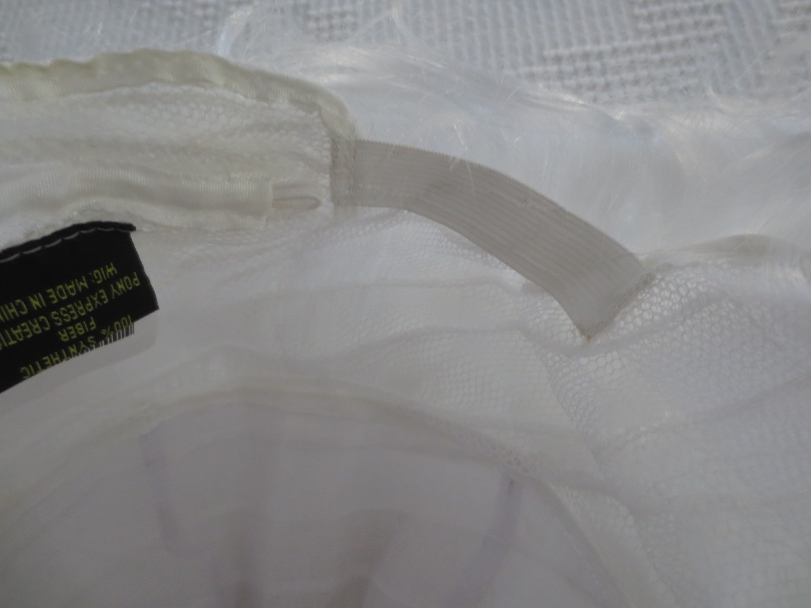 Adult GLAMOUR Deluxe BOUFFANT BEAUTY WHITE WIG – Appears unused