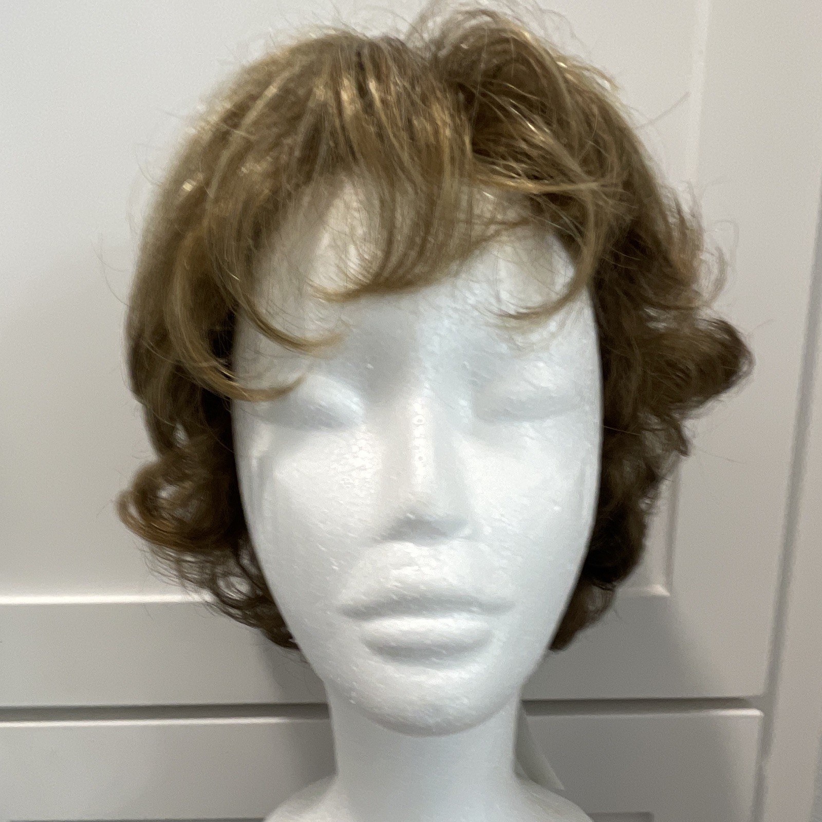 Godivas Secret Tammy Short Wig – Honey Wheat Hair Color Shade