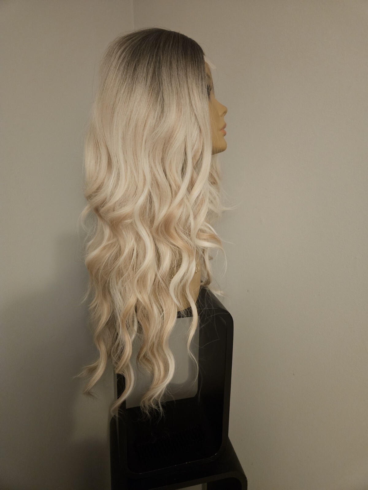 LACE FRONT MIXED LIGHT BLONDE LONG WAVY ROOTED WIG