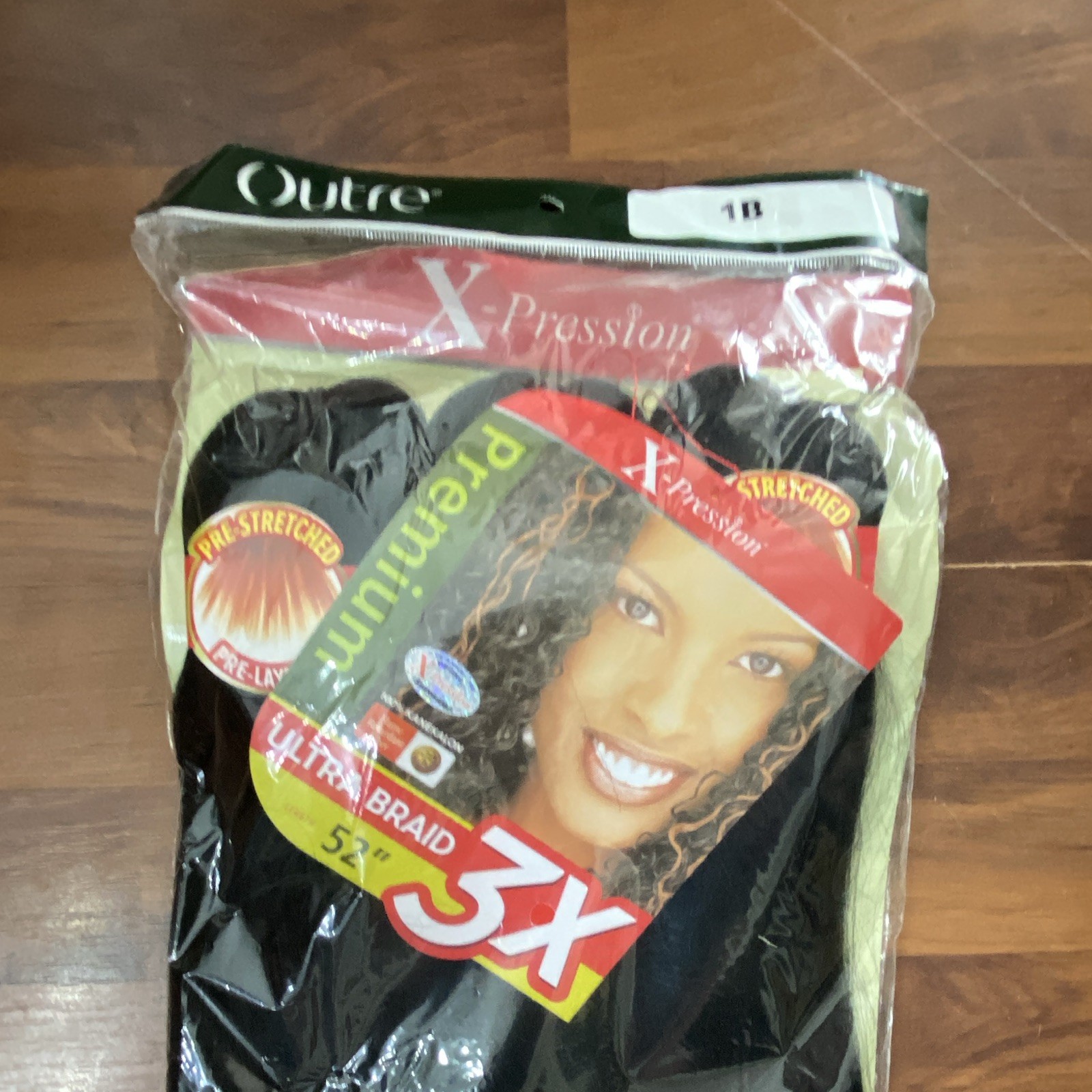 Outre X-Pression 3X Pre-Stretched Pre-Layered Synthetic Braid 52in 1B