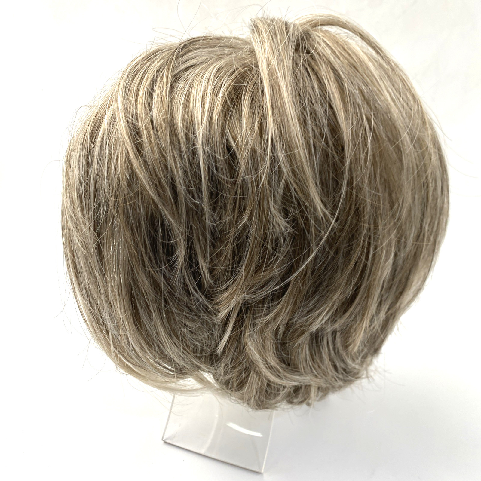 Tony of Beverly Logan Silverstone Ash Blonde Highlights Short Wig Bob Elura Hair