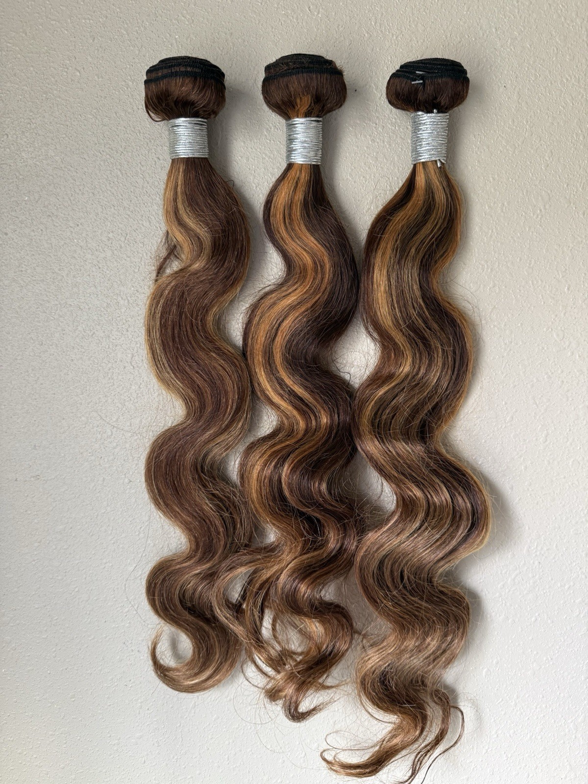 100% Virgin Human Hair Extensions 3 Bundle deal- 20”22”24 Body highlight P4/27