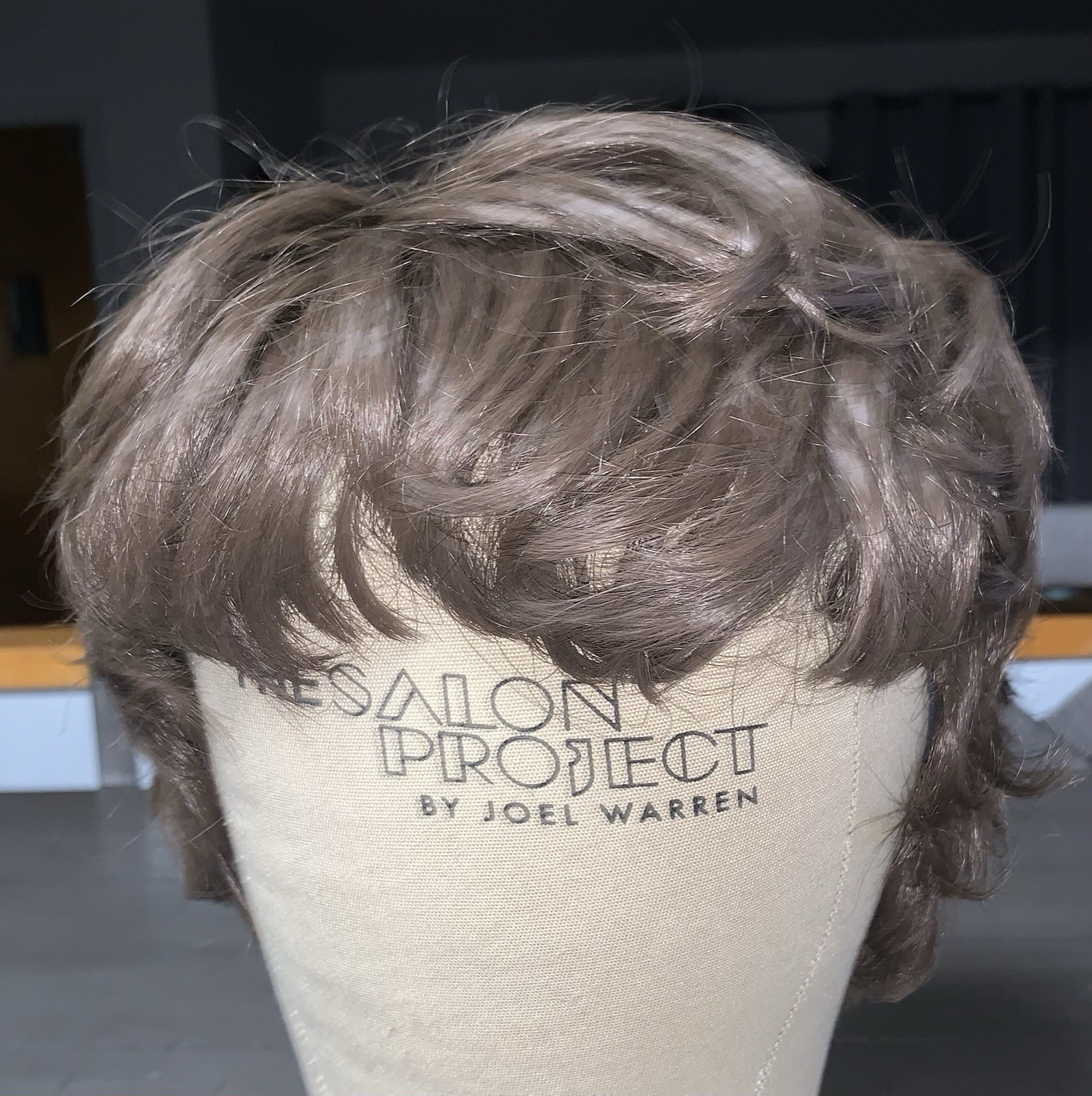 B9 VTG 70s WONDERLON 70 USA WIG HAIR PIECE LIGHT BROWN SHORT LAYERED BANGS ML100