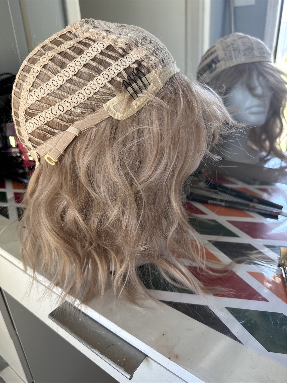 Blonde Wig – Straight Lace Front Adjustable Strap Synthetic Middle-Part 11-20 in