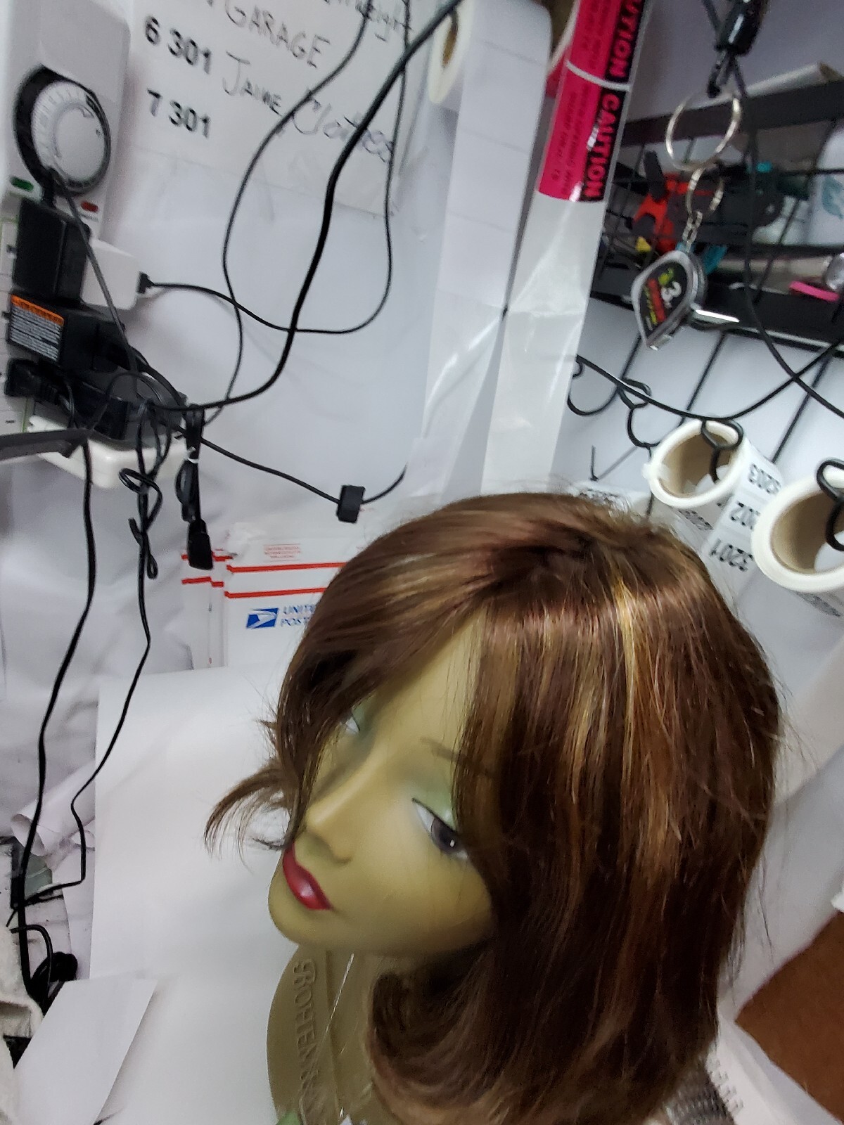 Estetica Wigs naturalle long blonde strawberry dirty 2 toned ashlee carmkissm #