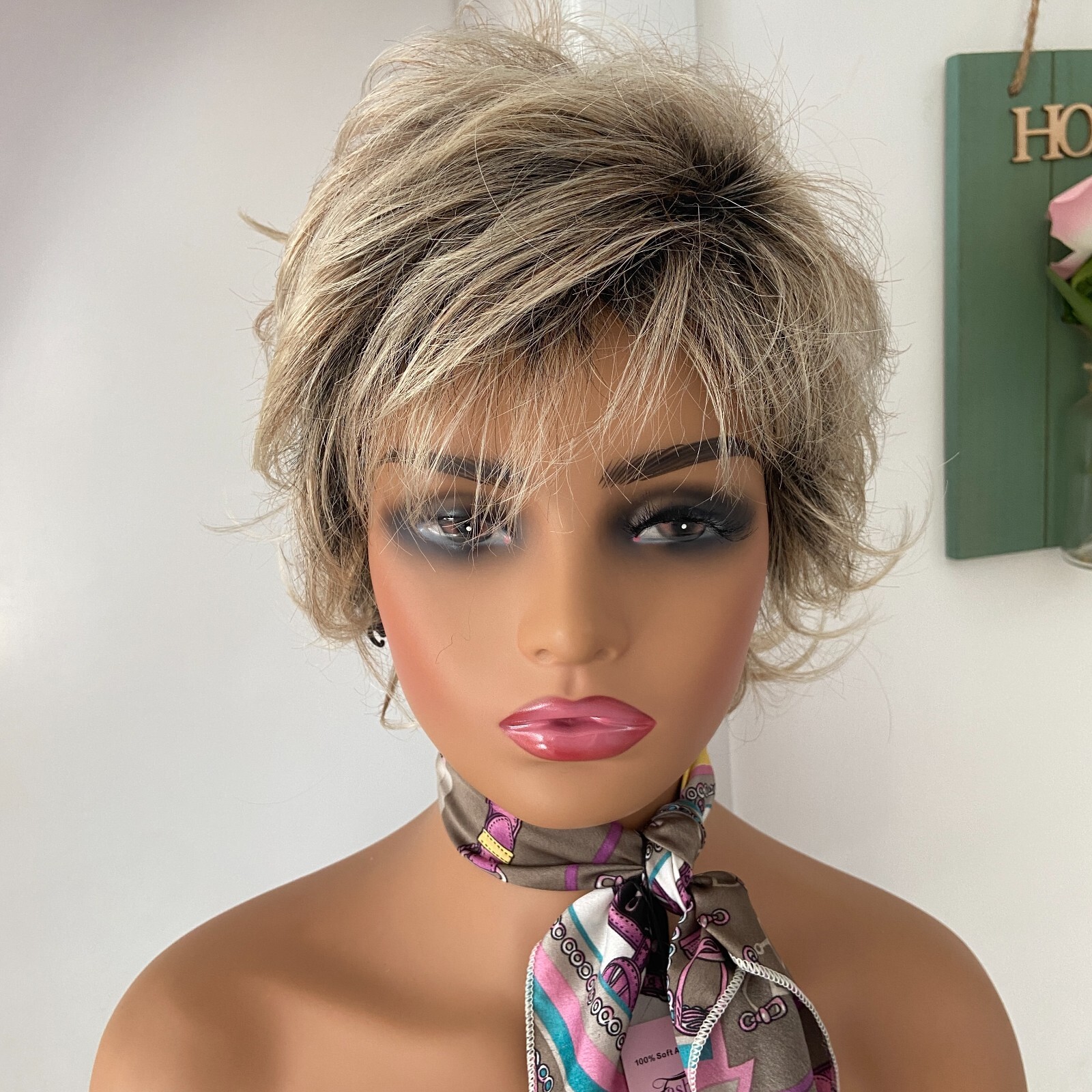 Rooted Spun Blonde Mix Short Layered Wavy Synthetic Hair Wig Women Soft Daily