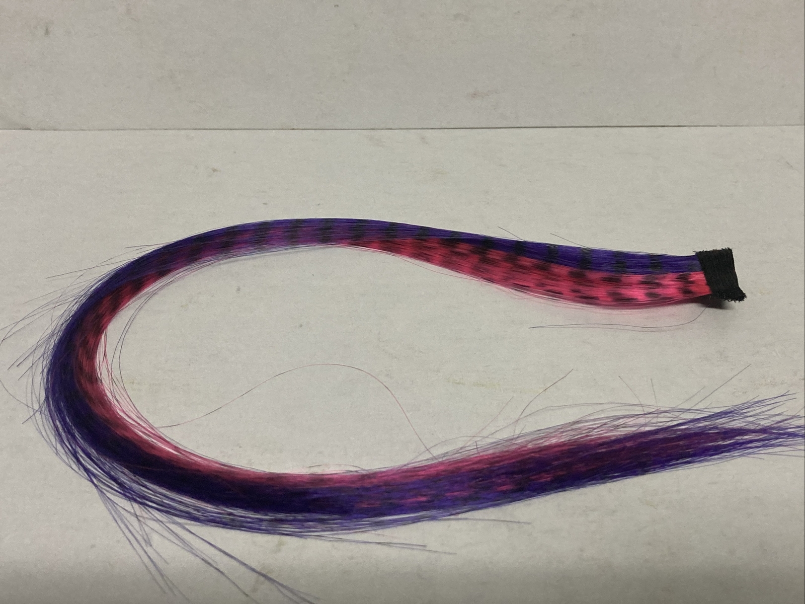 1 PIC HIGH LIGHT CLIP IN FAUX SYNTHETIC FEATHERS 16″ HAIR EXTENSION MIXED COLOR