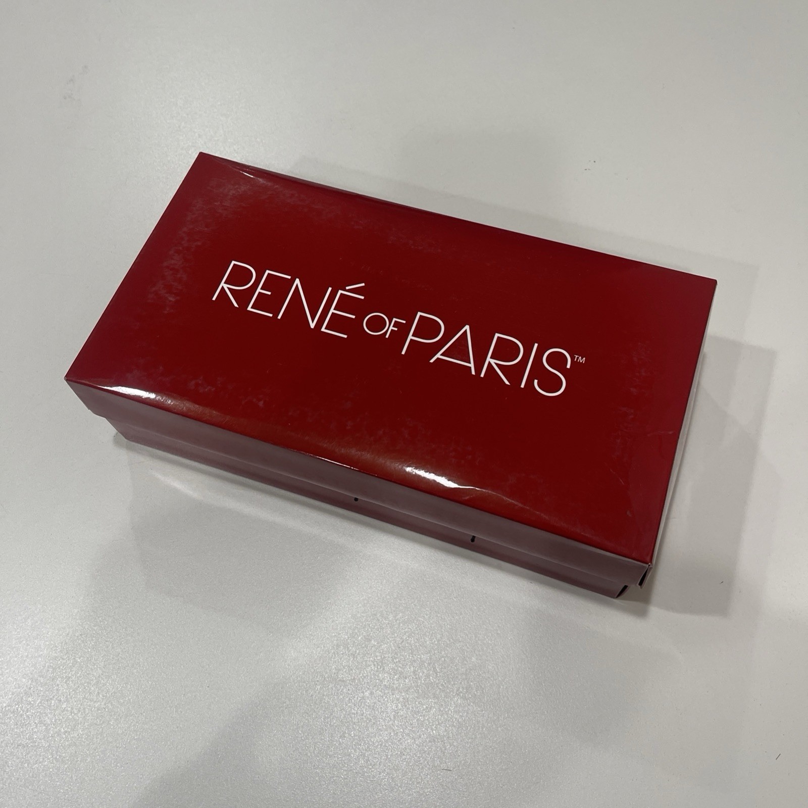 RENE OF PARIS Breezy Wavez | HF Synthetic Wig Marble Brown