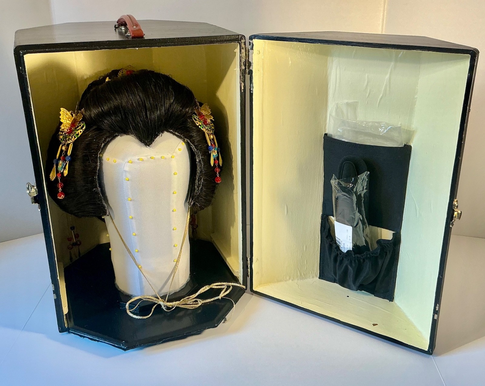 Japanese Traditional KATSURA Japanese Hair Bridal Wig Case with Stand & Kanzashi