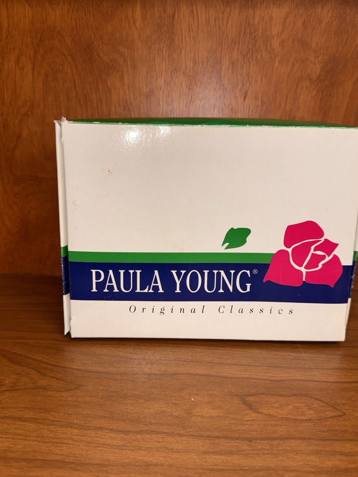 Paula Young Sara Wig Color 60 Silver White Gray Curly Short Wig New In Box