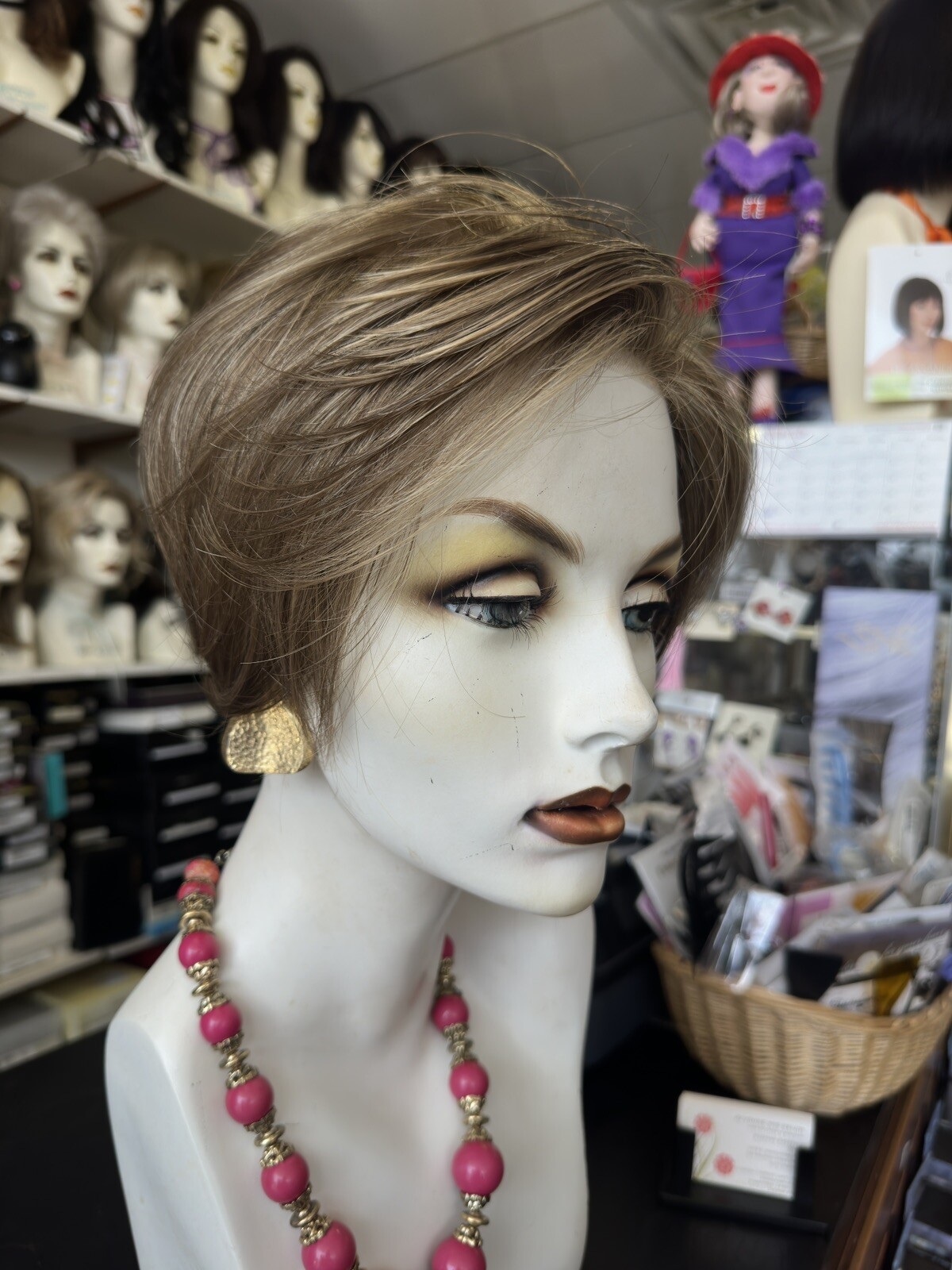 Raquel Welch “Cover Girl” R12/26H Honey Pecan Lace Front Mono Top Reg. $361. ❤️