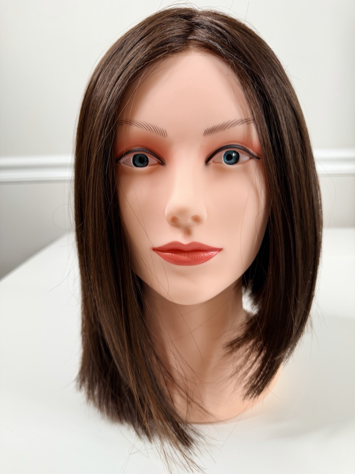 Raquel Welch Synthetic wig mono top Lace Front Wig RL 4/6 15743 angled Bob