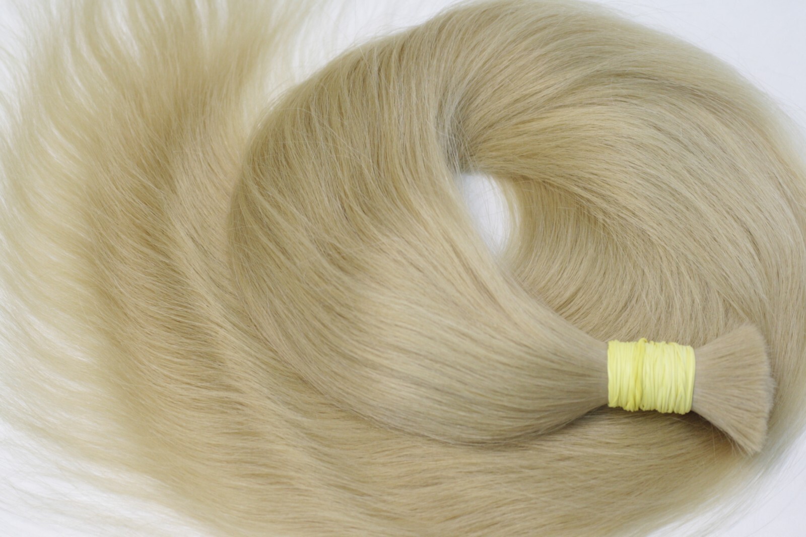 LUX European Natural THIN Hair Slavic Medium Light Blond 75cm/30″ & 147gr/5,19oz