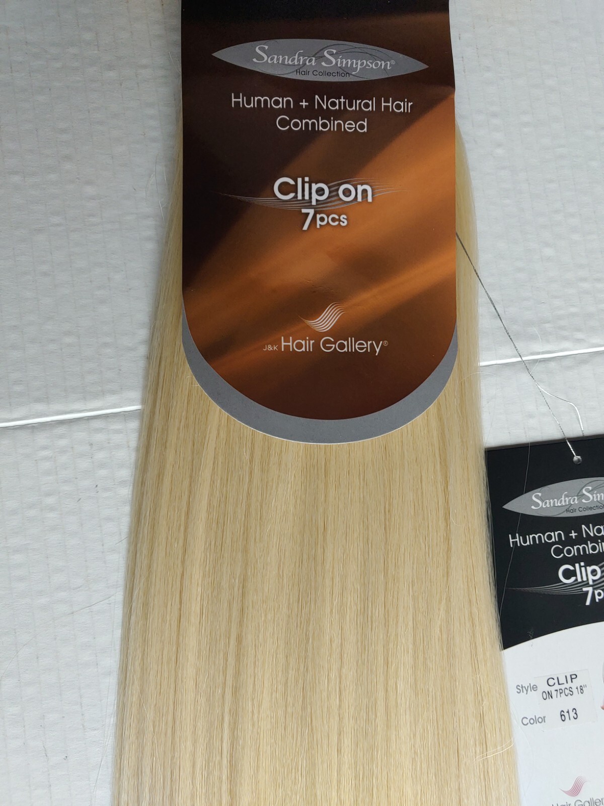18″ Clip-on hair extensions Light Blonde #613 Easy to style Yourself