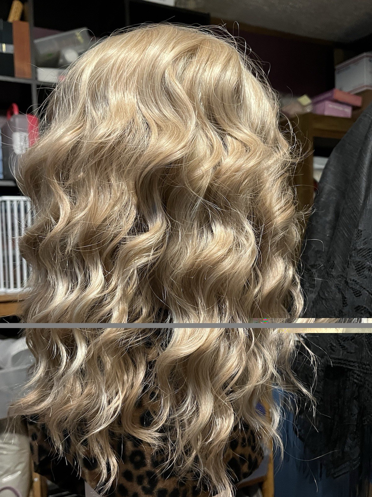 wig 17″ monofilament blond waves classic adjustable cap nwot #1600