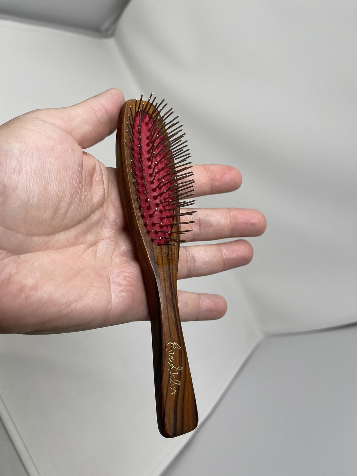Eva Gabor Hair Brush Cushioned Wig Styler