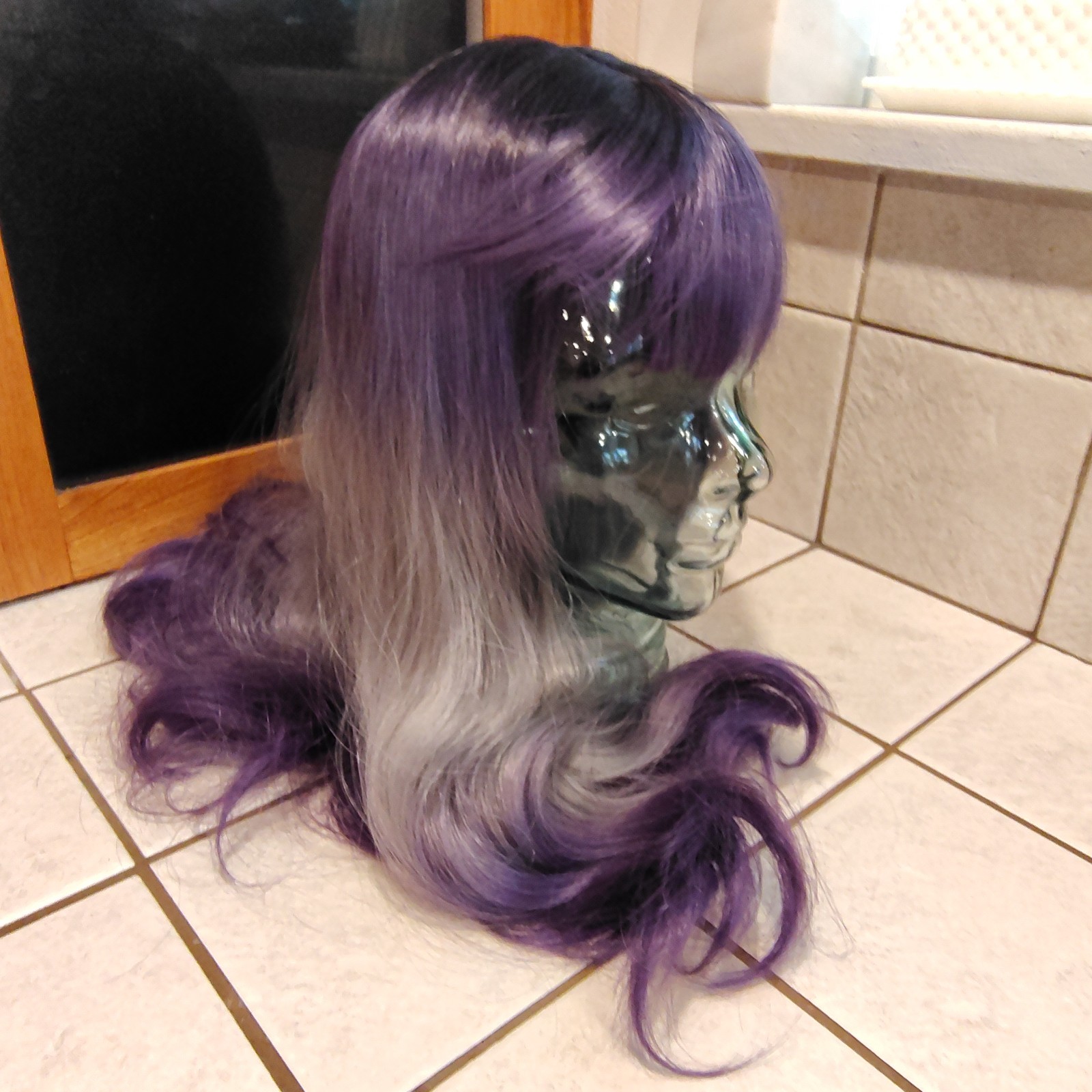 Synthetic Wig K-pop Idol Style ombre black White Purple Wave 18 Inch & Bangs B74